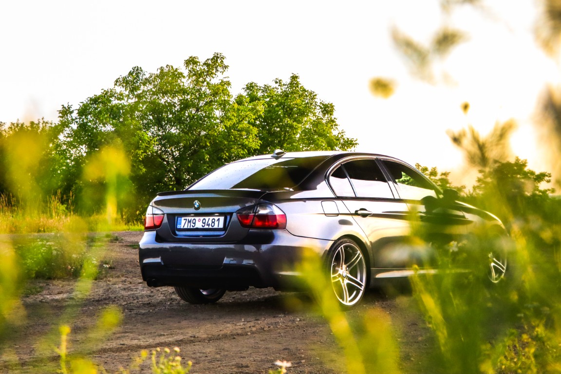 BMW E90 335i